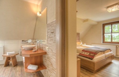Vohenstrauss Hotel | Landhotel Lindenhof