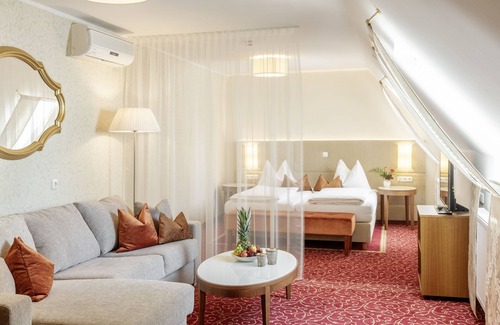 Old Town Hotel | Landhotel Mader