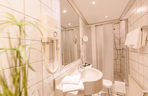 Eslohe Hotel | Landhotel Sauerländer Hof