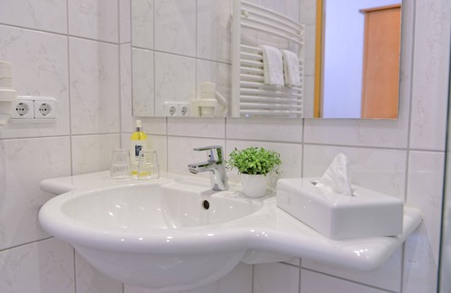 Hedendorf Hotel | Landhotel Zur Eiche