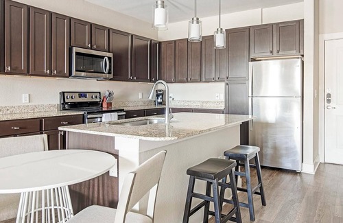 Gruene Apartment | Landing | Amazing 1BD, Gym, Pool