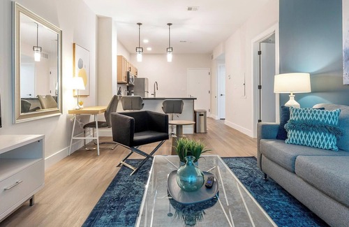 Kensington Apartment | Landing | Amazing 1BD, Clubhouse, Gym