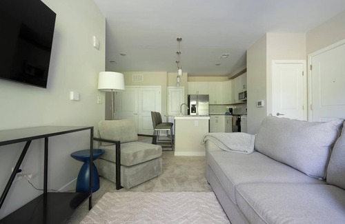 Huntersville Apartment | Landing | Amazing 1BD, Clubhouse, Pool