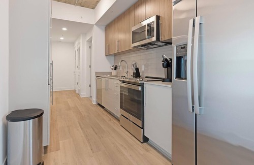 Baileys Crossroads Apartment | Landing | Amazing 1BD, Gym, Game Room