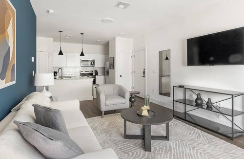 Venus Apartment | Landing | Amazing 1BD, Gym, Pool