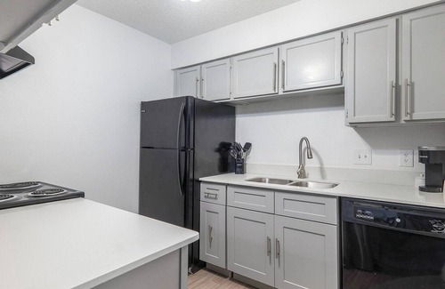 Windsor Park Apartment | Landing | Amazing 1BD, Gym