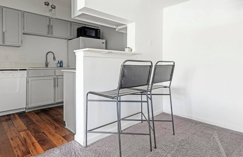 Windsor Park Apartment | Landing | Amazing 1BD, Gym