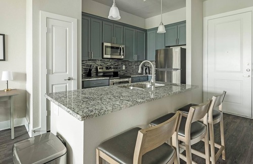 Nassau Bay Apartment | Landing | Amazing 1BD, Gym, Clubhouse