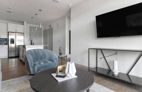 MLK Apartment | Landing | Amazing 1BD, Rooftop Lounge, Courtyard