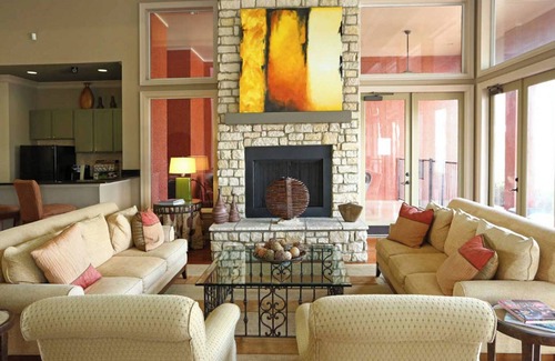 Fort Worth Apartment | Landing | Amazing 1BD, Gym, Pool