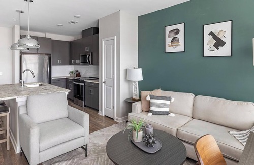 Huntsville Apartment | Landing | Amazing 1BD, Pool, Gym