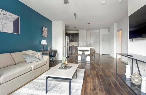 Wetmore Apartment | Landing | Amazing 1BD, Pool, Game Room