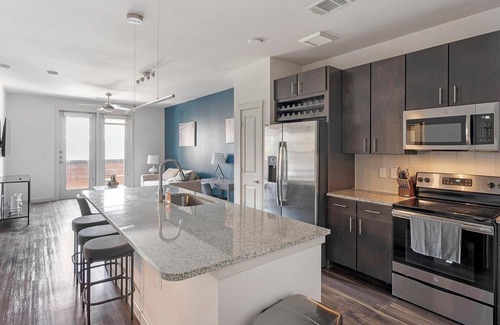 Wetmore Apartment | Landing | Amazing 1BD, Pool, Game Room