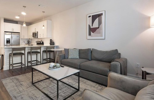 Wetmore Apartment | Landing | Amazing 1BD, Gym, Clubhouse