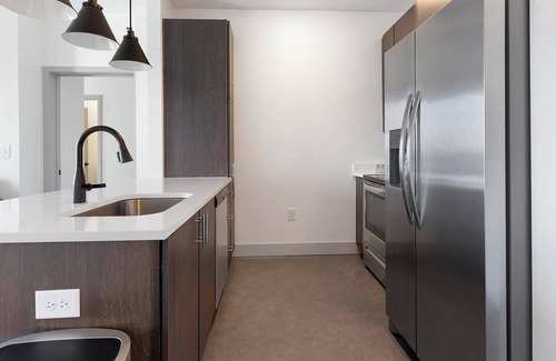 Richmond Apartment | Landing | Amazing 2BD, Clubhouse, Pool