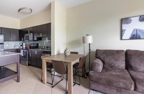 Miramar Apartment | Landing | Amazing 2BD, Clubhouse, Gym