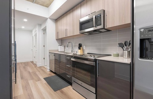 Baileys Crossroads Apartment | Landing | Amazing 2BD, Gym, Game Room