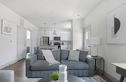 Tarrant County Apartment | Landing | Amazing 2BD, Yoga Studio, Clubhouse