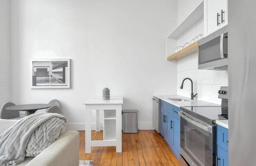 Greenville Apartment | Landing | Amazing 2BD, Yoga Studio, Gym