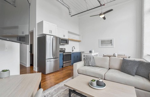 Greenville Apartment | Landing | Amazing 2BD, Yoga Studio, Gym