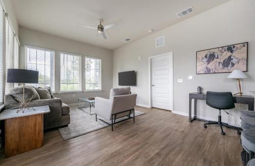 Wimauma Apartment | Landing Apartments near Sun City Center and Riverview