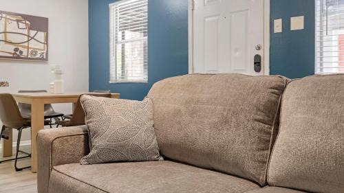 Southside Apartment | Landing Apartments - South San Antonio