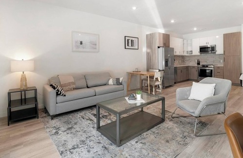 Richmond Apartment | Landing at 1510 Belleville - 1 Bedroom in Scott.
