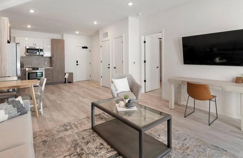 Richmond Apartment | Landing at 1510 Belleville - 1 Bedroom in Scott.