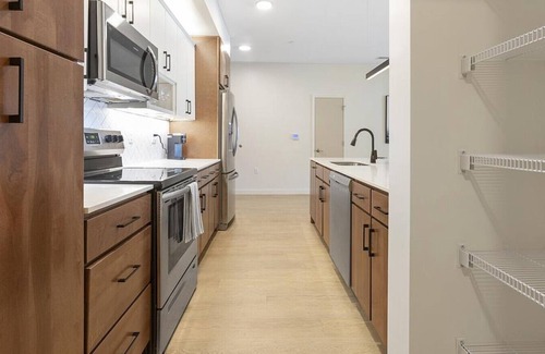 University Circle Apartment | Landing at Baricelli - 2 Bedrooms in University Circle