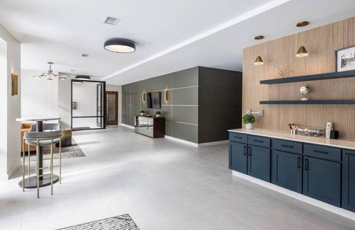 Little Italy Apartment | Landing at Baricelli - 2 Bedrooms in University Circle