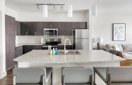 Haltom City Apartment | Landing at Bellrock Upper North - 1 Bedroom in .
