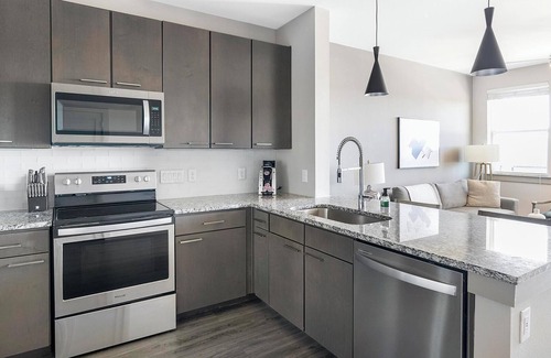 Montopolis Apartment | Landing at Bridge at Henley - 1 Bedroom in Mont.