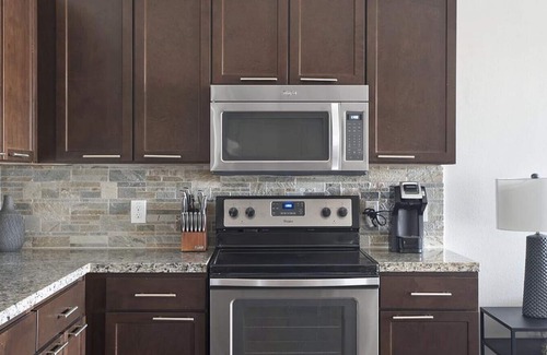 Cedar Park Apartment | Landing at Bridge at Indigo - 2 Bedrooms in Avery Ranch Lakeline
