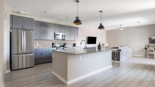 Warehouse District Apartment | Landing at Brix Warehouse District - Phoenix