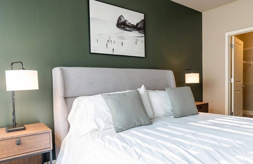 Buechel Apartment | Landing at Brookview at Apex - 1 Bedroom in Okolona