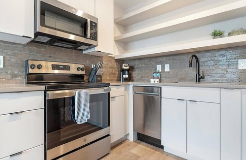 Norris Square Apartment | Landing at Copper Flats - 1 Bedroom in North Ph.