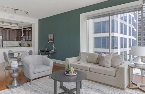Uptown Apartment | Landing at Cortland on McKinney - 2 Bedrooms in Downtown Dallas