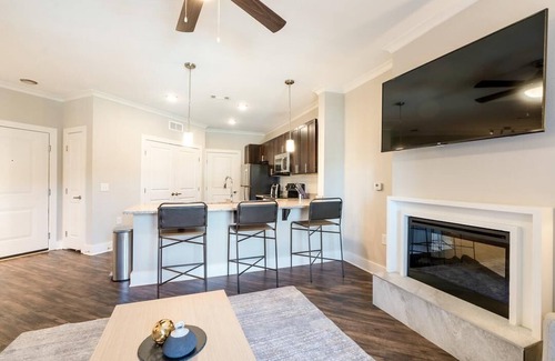 Colorado Springs Apartment | Landing at Crowne at Briargate - 1 Bedroom in Briargate