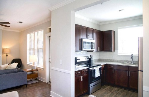 Briargate Apartment | Landing at Crowne at Briargate - 3 Bedrooms in Briargate