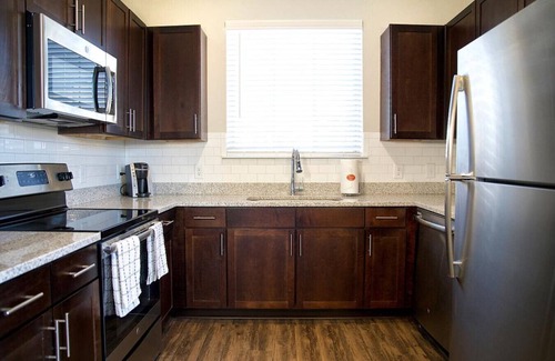 Briargate Apartment | Landing at Crowne at Briargate - 3 Bedrooms in Briargate