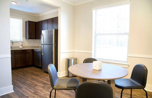 Briargate Apartment | Landing at Crowne at Briargate - 3 Bedrooms in Briargate