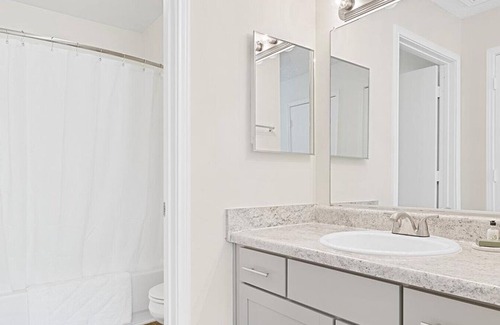 Winston - Salem Apartment | Landing at Crowne Club Apartments - 2 Bedrooms in Downtown Winston Salem