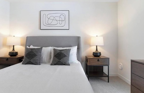 Town Center Apartment | Landing at District Flats Apartments - 1 Bedroom in Town Center
