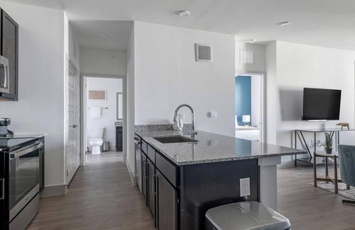 Austin Apartment | Landing at Eighty One10 - 1 Bedroom in Harris B.