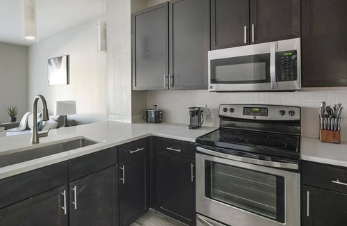 Katy Apartment | Landing at Falcon at Grand Harbor - 1 Bedroom in West Cypress