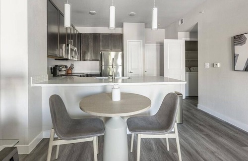 Katy Apartment | Landing at Falcon at Grand Harbor - 1 Bedroom in West Cypress
