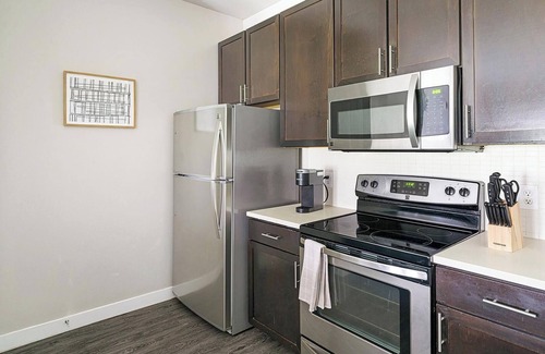 Katy Apartment | Landing at Falcon at Grand Harbor - 2 Bedrooms .