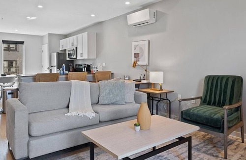 Nashville Apartment | Landing at Fifty Forty Flats - 2 Bedrooms in Lenox Village