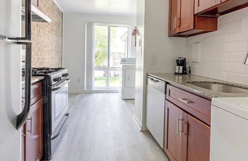Greenbelt Apartment | Landing at Franklin Park at Greenbelt Station -.