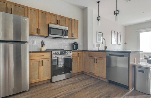 Kensington Apartment | Landing at Hagert and York - 1 Bedroom in East .